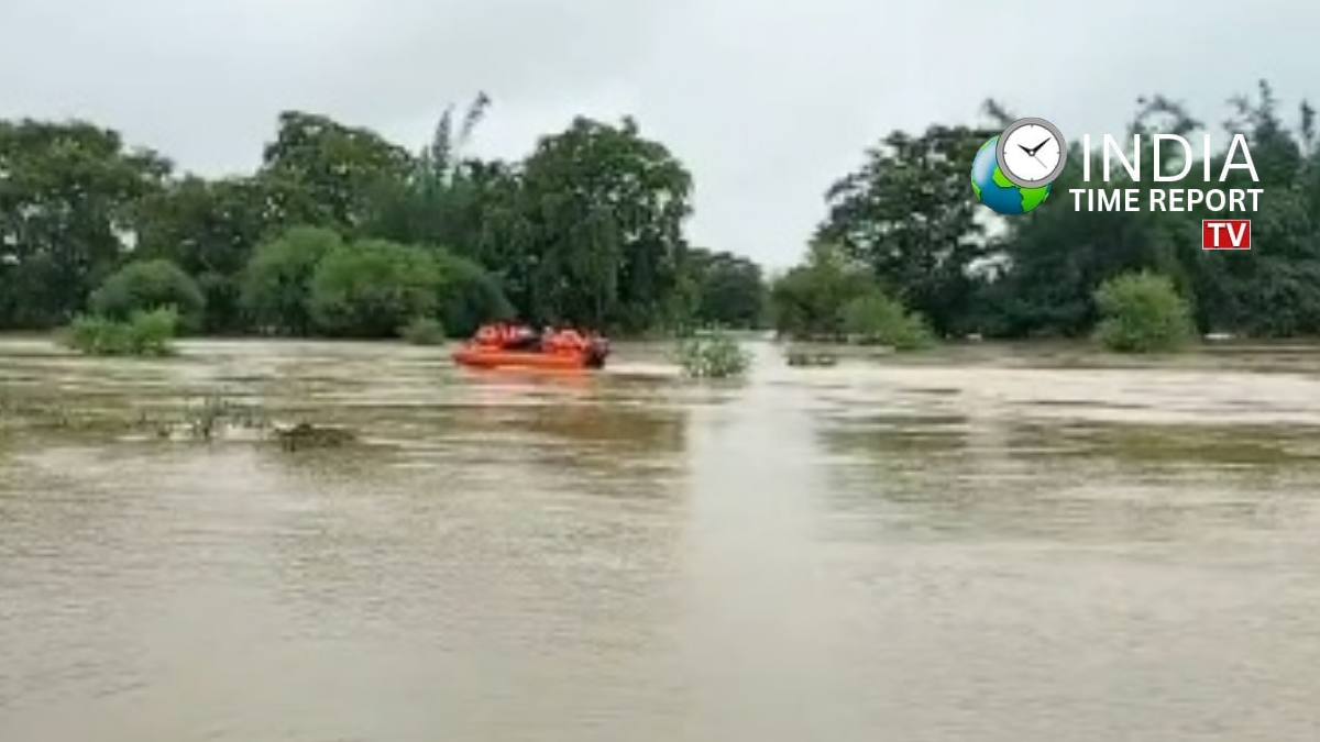 Flood rescue operation in Mahasamund Chhattisgarh after heavy rainfall