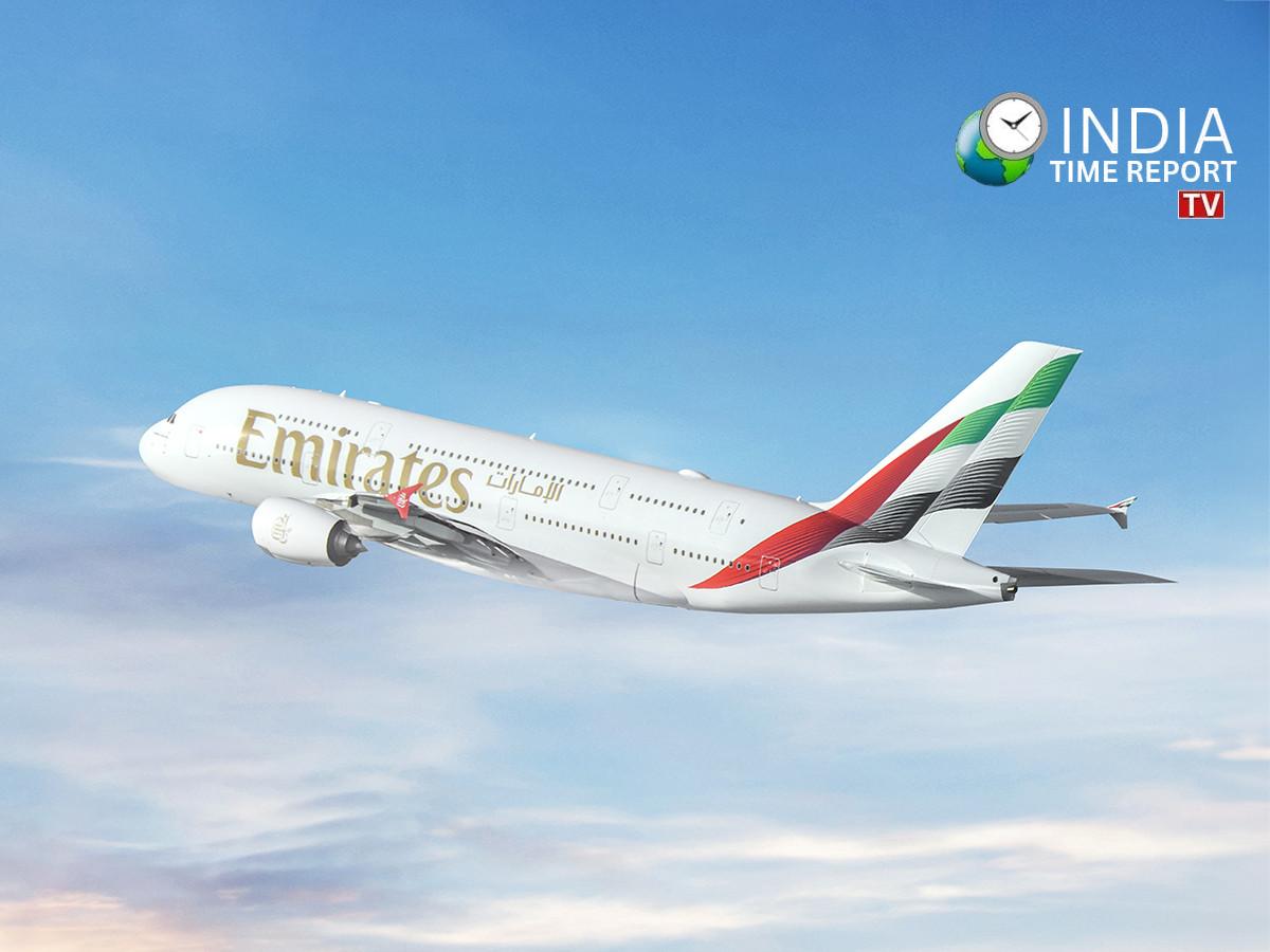 Emirates विमान की तस्वीर